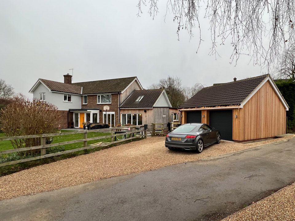 2 bay garage in Great Dunmow