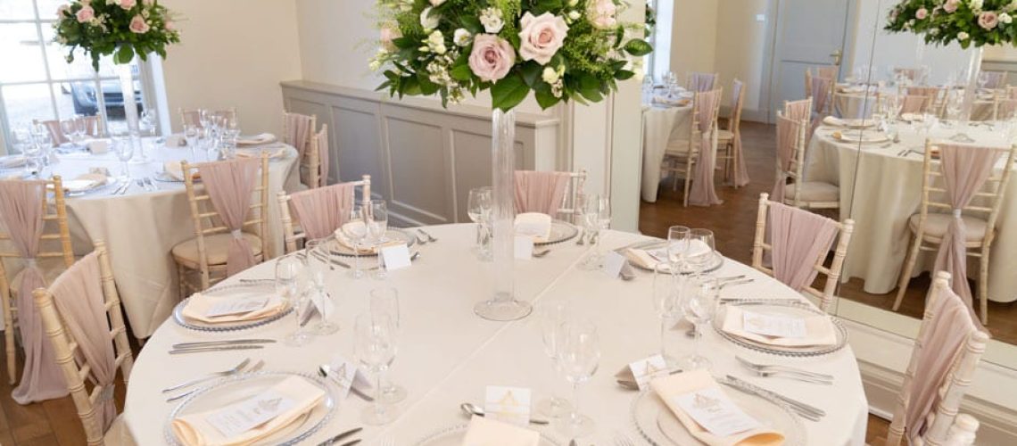 recommended wedding linen hire
