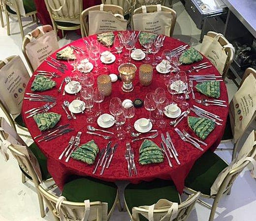georgian table linen in red