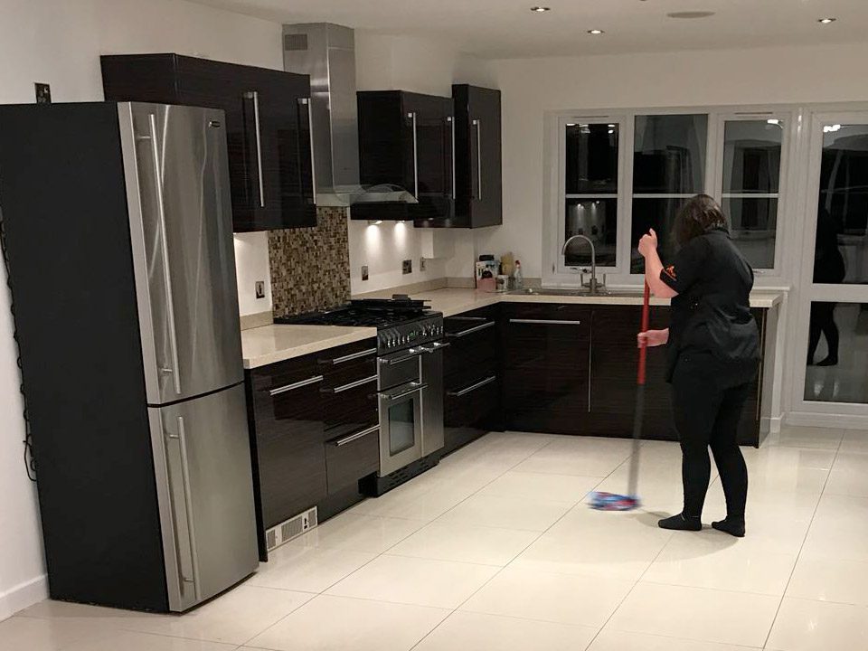 Domestic Cleaners Dunmow clean kitchen